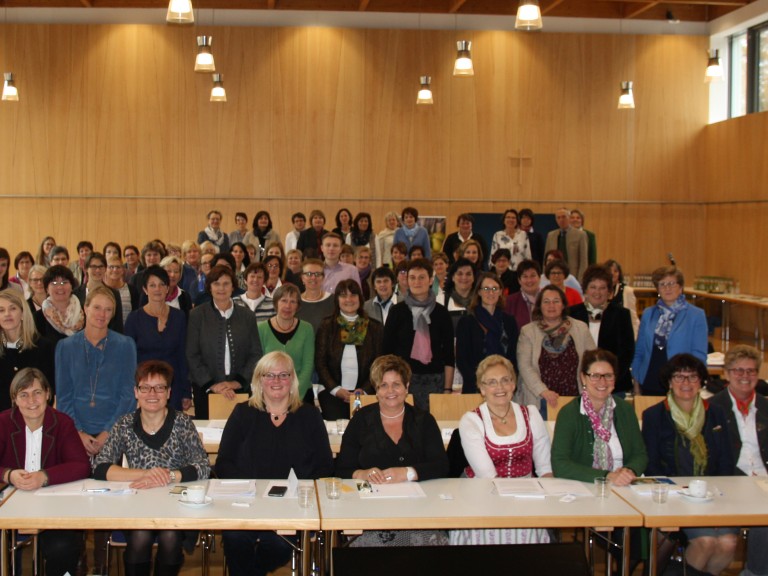 Der Landesausschuss der Landfrauen kommen in Herrsching zusammen.