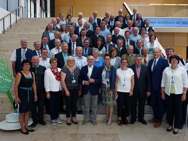 Die 71 bayerischen Delegierten beim Deutschen Bauerntag in Wiesbaden.