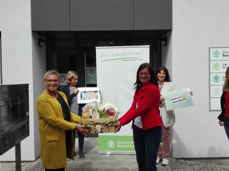 Spendenübergabe Landfrauentag an AWO Forchheim