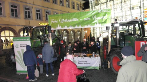 Der BBV führt eine Weihnachtsaktion in würzburg durch