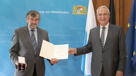Bundesverdienstkreuz für Karl Eisen  