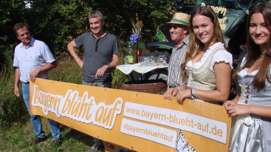 2019-08-05-Schleppertour-Bayern-blüht-auf