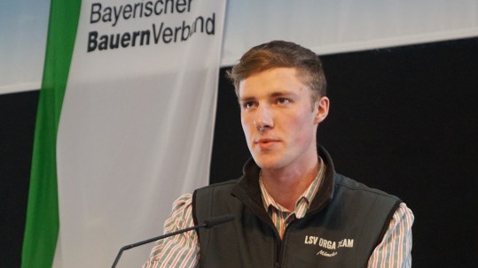 Josef Hofmeyer von Land schafft Verbindung