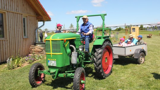 Traktor mit Anhänger