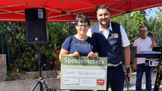 Regionalmarktplatz am REWE-Markt in Bad Windsheim