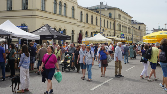 Blick Straße Bauernmarktmeile 2024