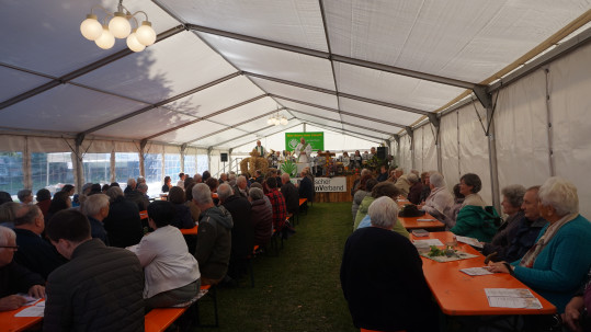 Erntedankfest 2024 - Blick ins Festzelt